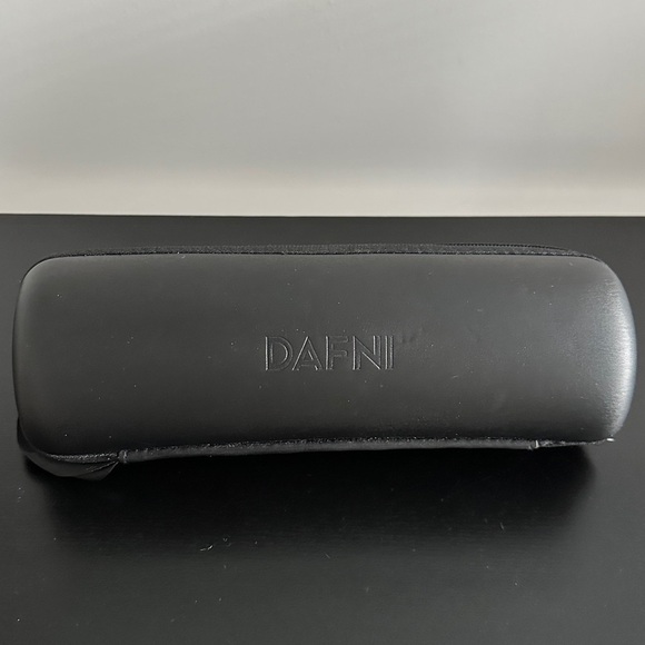 DAFNI Hair Straightning Brush - Picture 3 of 3